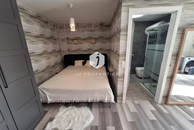 Aus zweiter Hand - Wohnung -
Torrevieja - Torretas