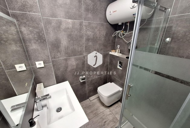 Aus zweiter Hand - Wohnung -
Torrevieja - Torretas