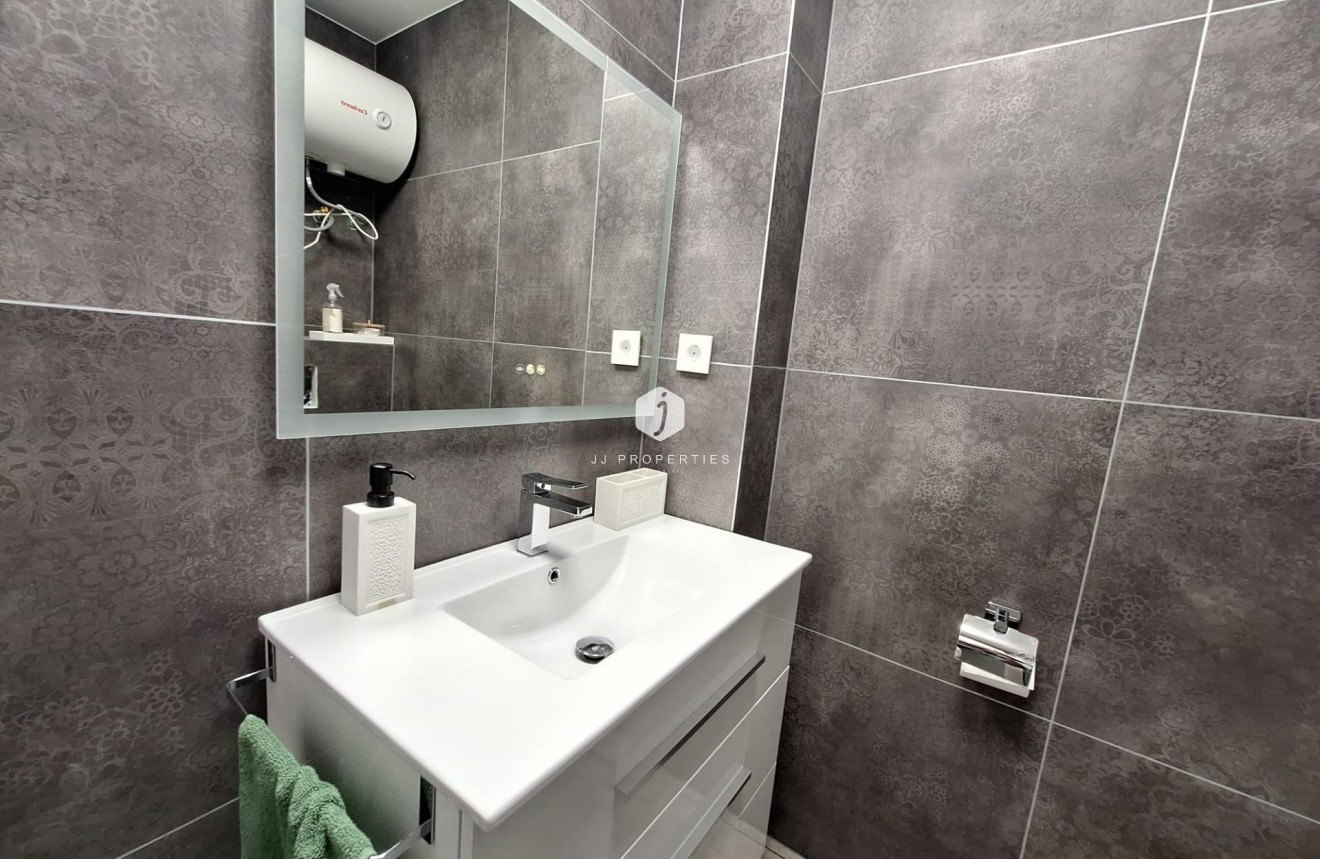Aus zweiter Hand - Wohnung -
Torrevieja - Torretas