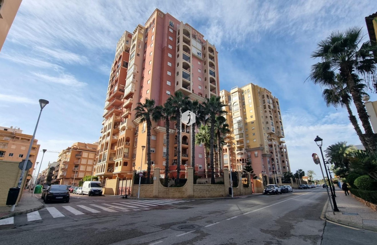 Tweedehands - Appartement / flat -
Torrevieja - Los Frutales