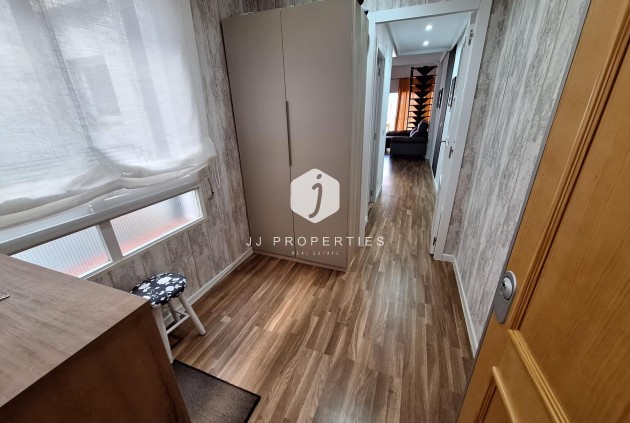 Tweedehands - Appartement / flat -
Torrevieja - Centro