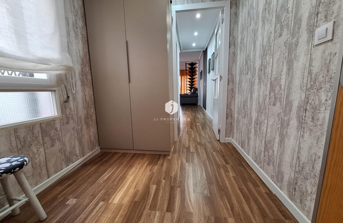 Tweedehands - Appartement / flat -
Torrevieja - Centro