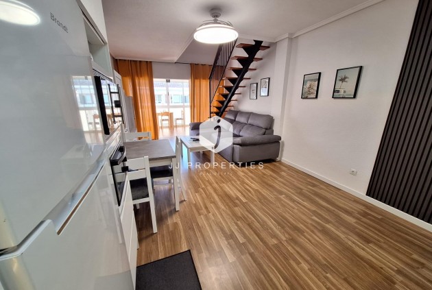 Tweedehands - Appartement / flat -
Torrevieja - Centro