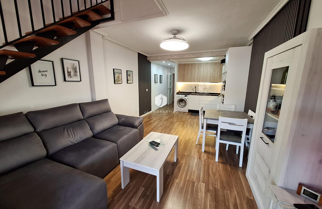 Tweedehands - Appartement / flat -
Torrevieja - Centro