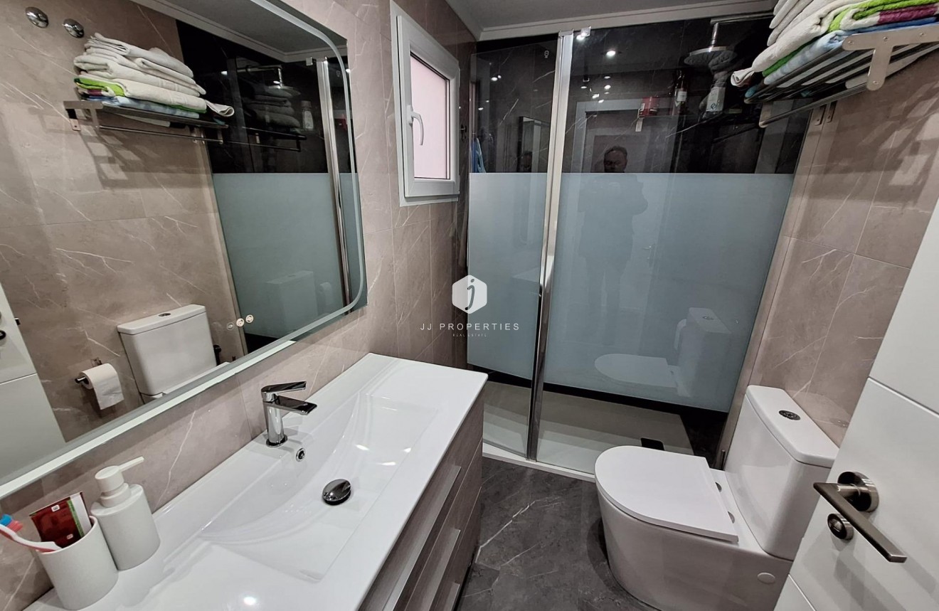 Tweedehands - Appartement / flat -
Torrevieja - Centro