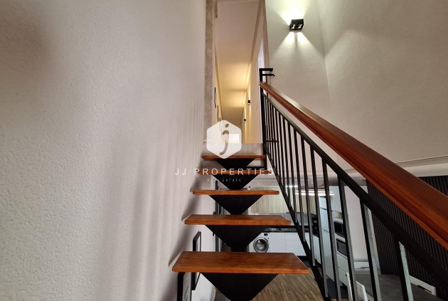 Tweedehands - Appartement / flat -
Torrevieja - Centro