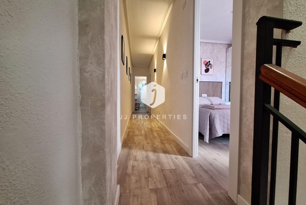 Tweedehands - Appartement / flat -
Torrevieja - Centro