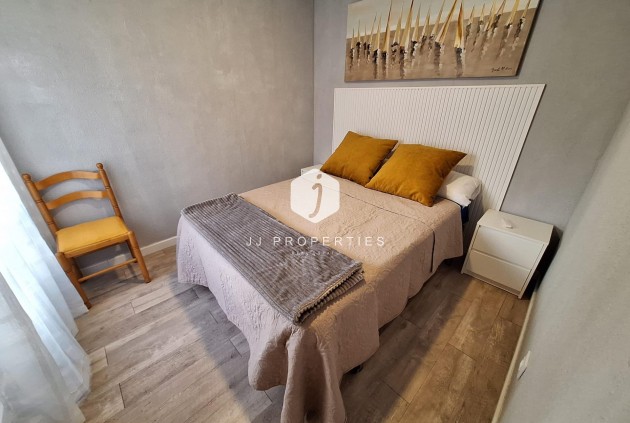Tweedehands - Appartement / flat -
Torrevieja - Centro