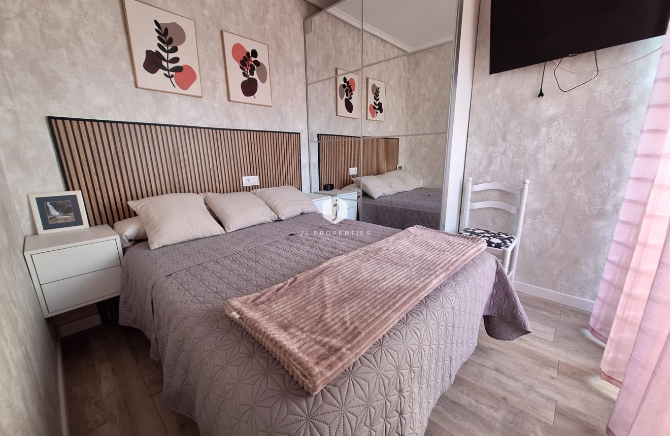 Tweedehands - Appartement / flat -
Torrevieja - Centro