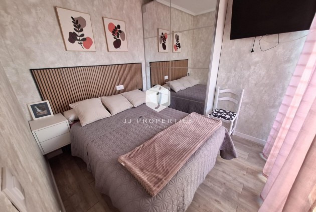 Tweedehands - Appartement / flat -
Torrevieja - Centro
