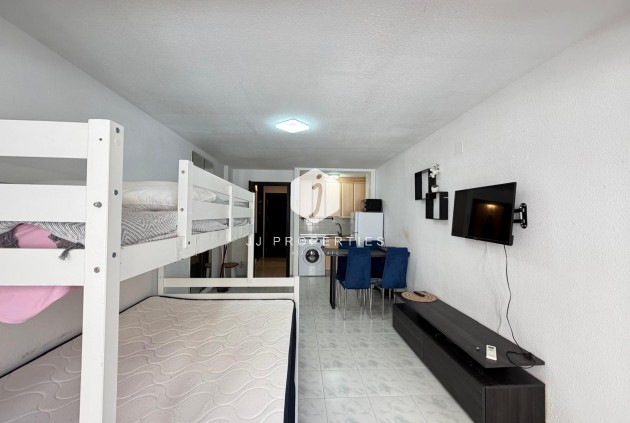 D'occasion - Appartement -
Torrevieja - Playa del Cura
