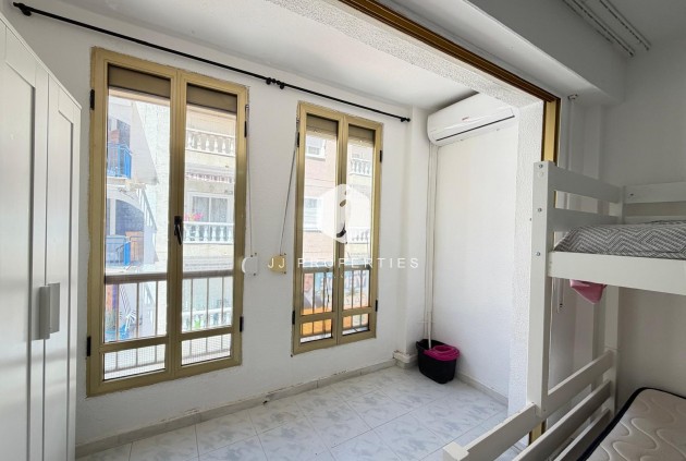 D'occasion - Appartement -
Torrevieja - Playa del Cura