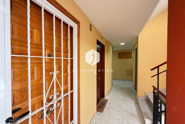 D'occasion - Appartement -
Torrevieja - Playa del Cura