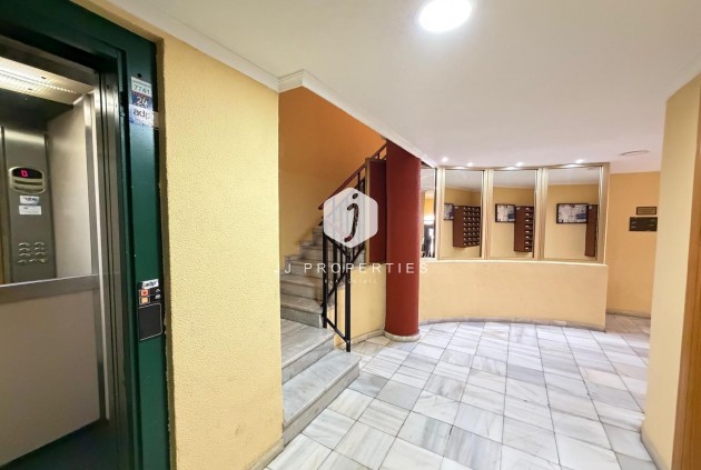 D'occasion - Appartement -
Torrevieja - Playa del Cura