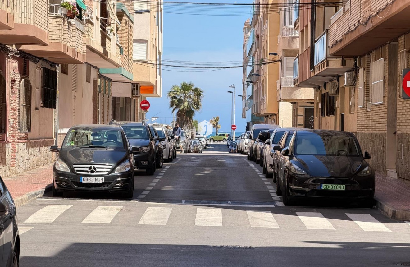 D'occasion - Appartement -
Torrevieja - Playa del Cura