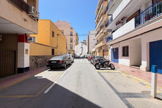 D'occasion - Appartement -
Torrevieja - Playa del Cura
