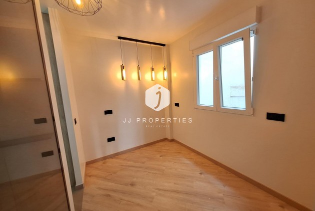Aus zweiter Hand - Wohnung -
Torrevieja - Playa de los Locos