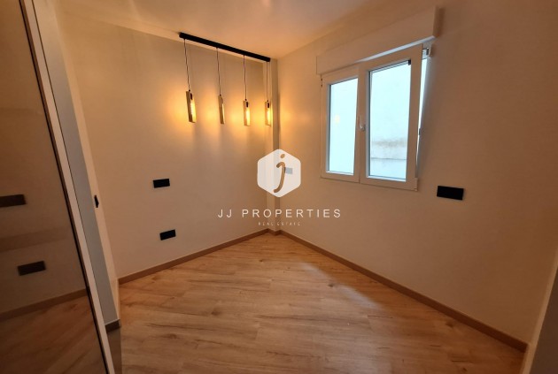Aus zweiter Hand - Wohnung -
Torrevieja - Playa de los Locos