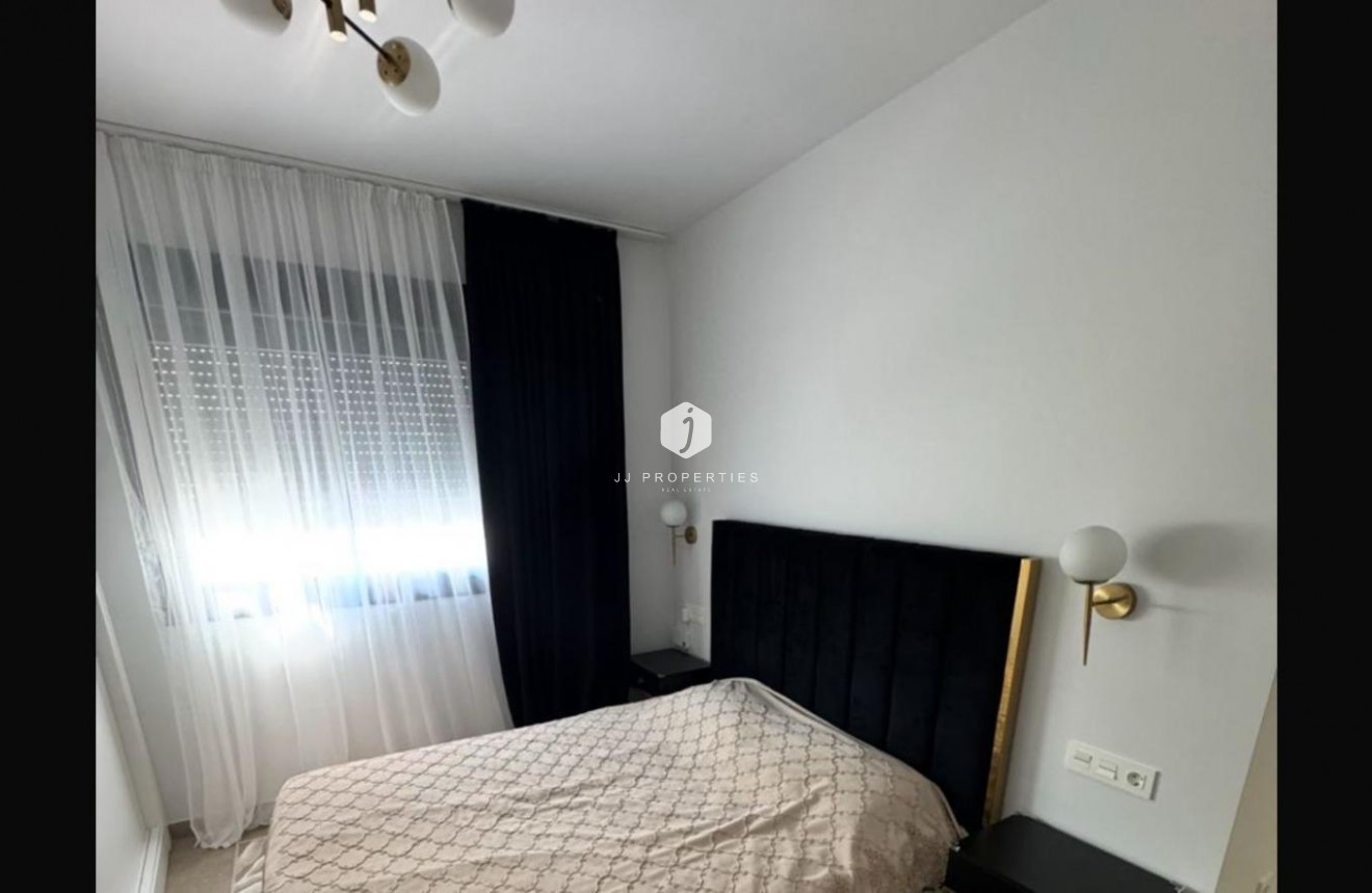 Aus zweiter Hand - Wohnung -
Torrevieja - Playa del Cura