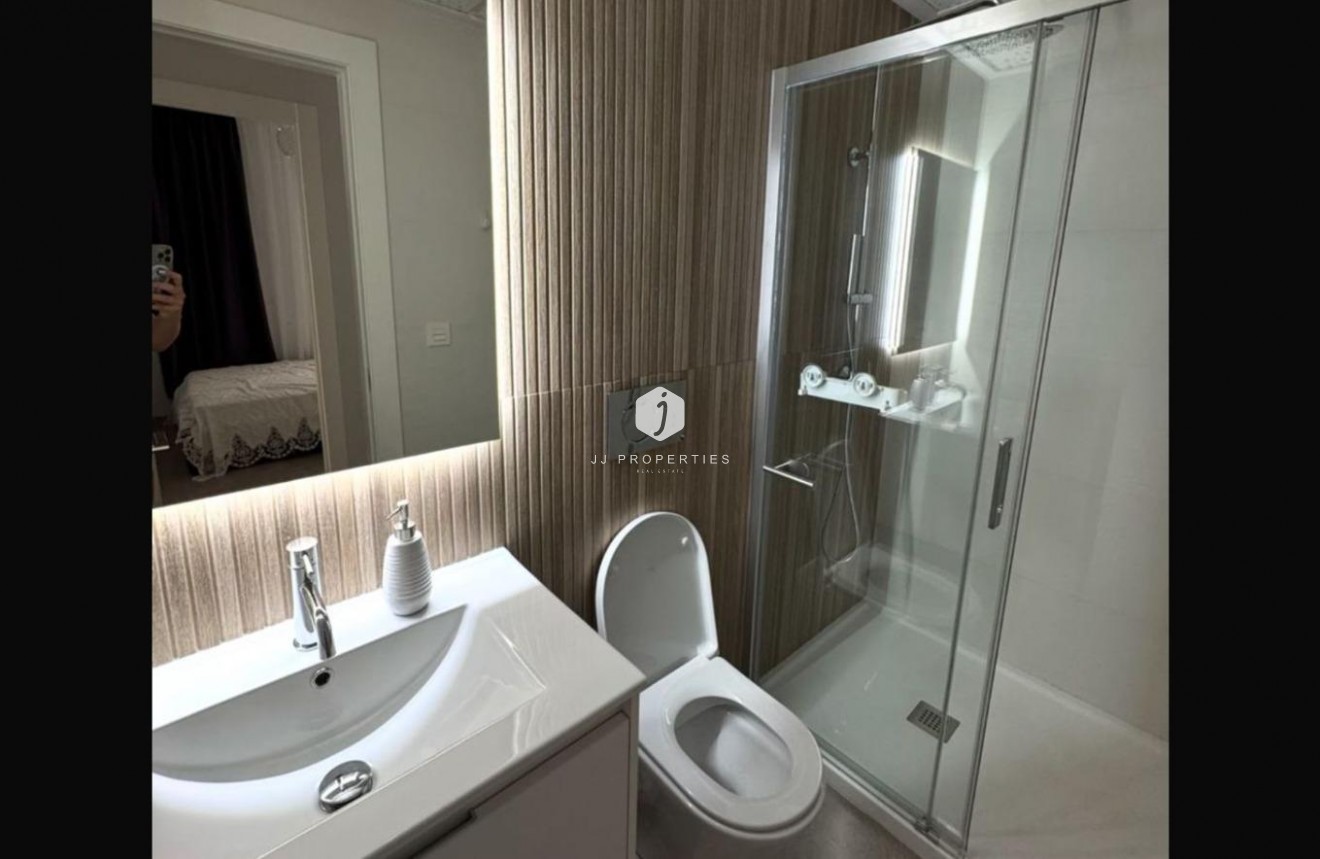Aus zweiter Hand - Wohnung -
Torrevieja - Playa del Cura