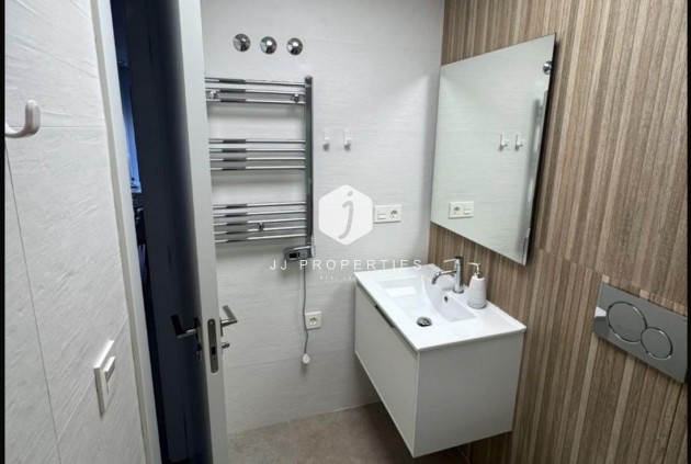 Aus zweiter Hand - Wohnung -
Torrevieja - Playa del Cura