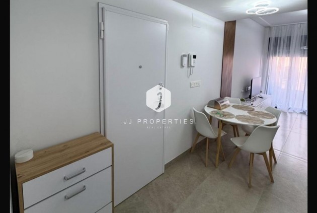 Aus zweiter Hand - Wohnung -
Torrevieja - Playa del Cura