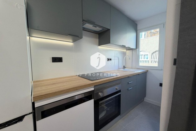 Tweedehands - Appartement / flat -
Torrevieja - Playa del Cura