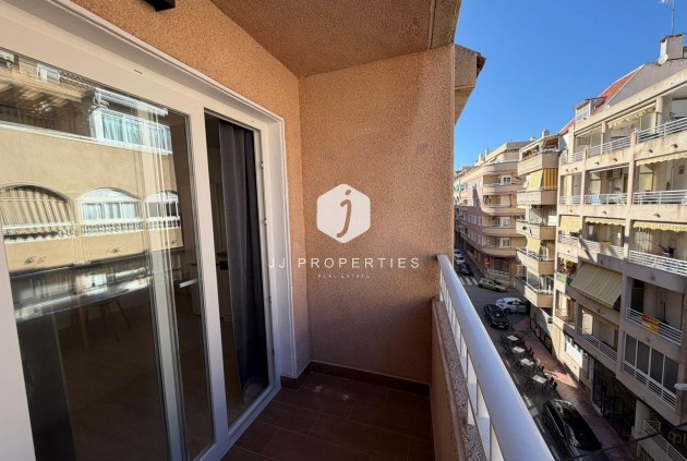 Tweedehands - Appartement / flat -
Torrevieja - Playa del Cura