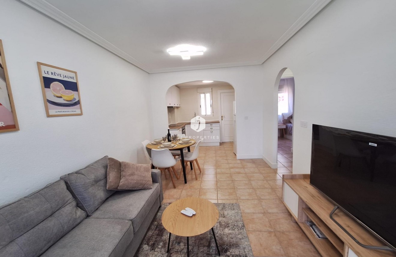 D'occasion - Bungalow -
Torrevieja - Sector 25