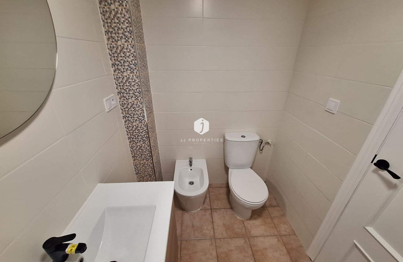 D'occasion - Bungalow -
Torrevieja - Sector 25