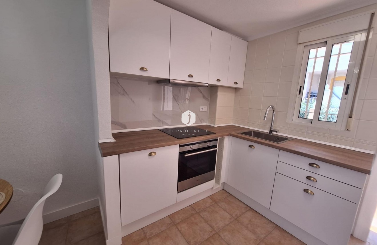 D'occasion - Bungalow -
Torrevieja - Sector 25