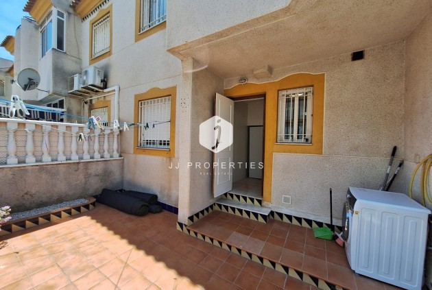 D'occasion - Bungalow -
Torrevieja - Sector 25