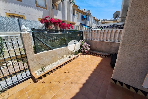 D'occasion - Bungalow -
Torrevieja - Sector 25