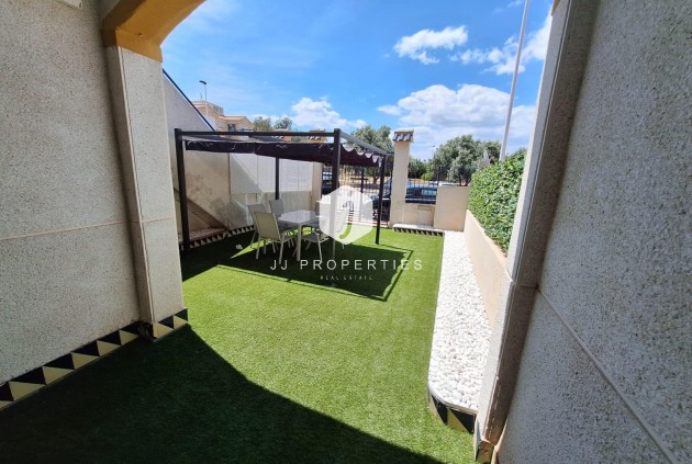 D'occasion - Bungalow -
Torrevieja - Sector 25