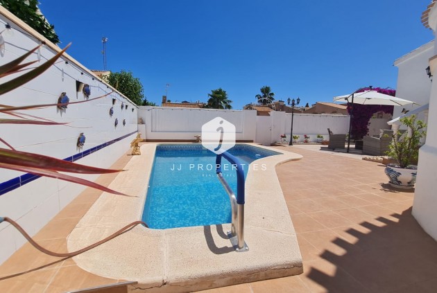 Resale - Villa -
Orihuela Costa - Costa Blanca