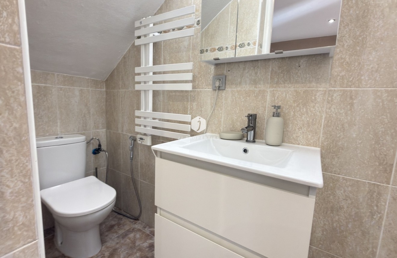 Resale - Chalet -
La Zenia - Costa Blanca