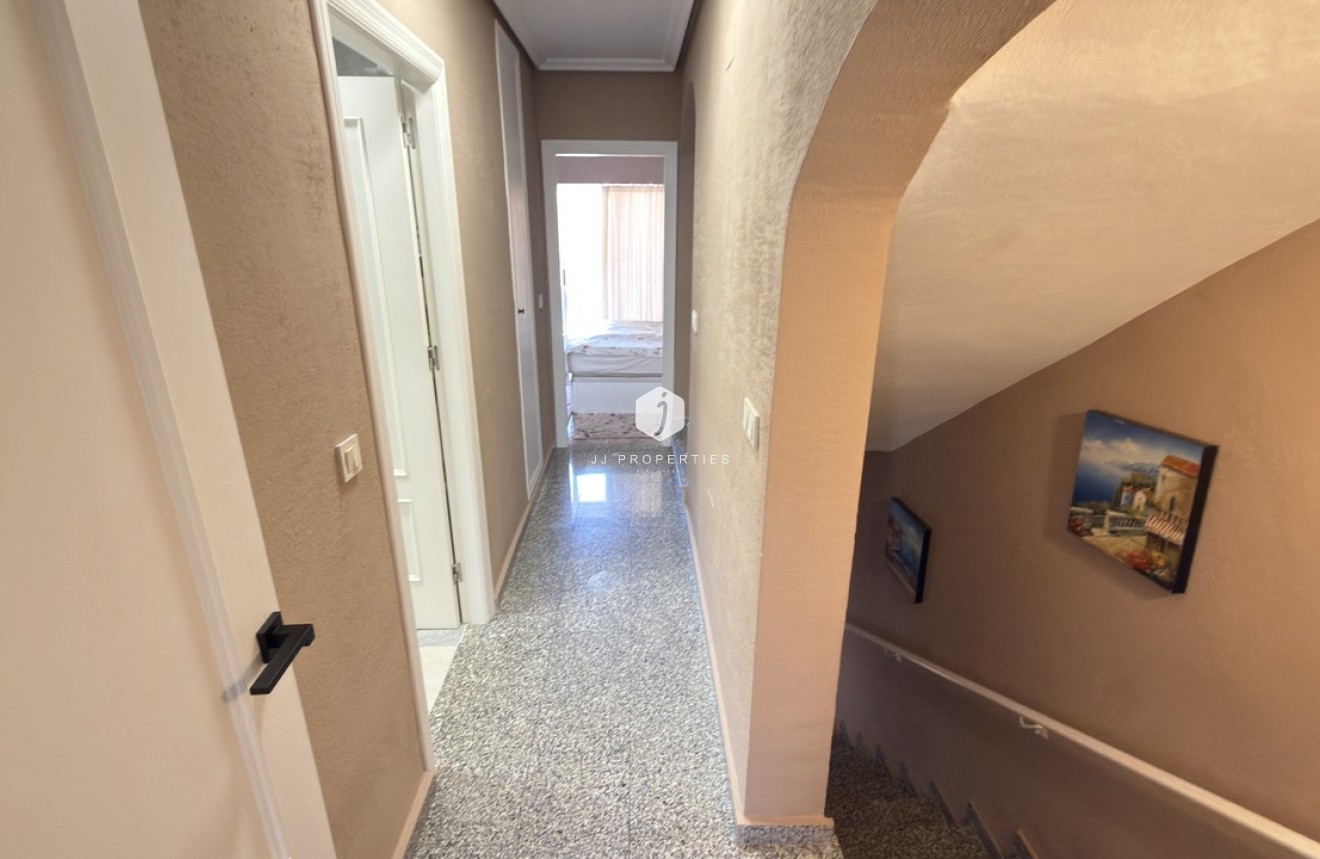 Resale - Chalet -
La Zenia - Costa Blanca