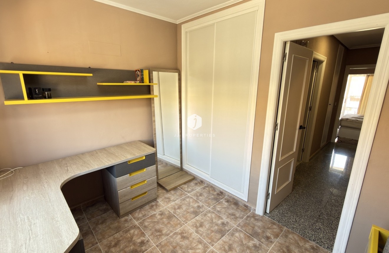 Resale - Chalet -
La Zenia - Costa Blanca