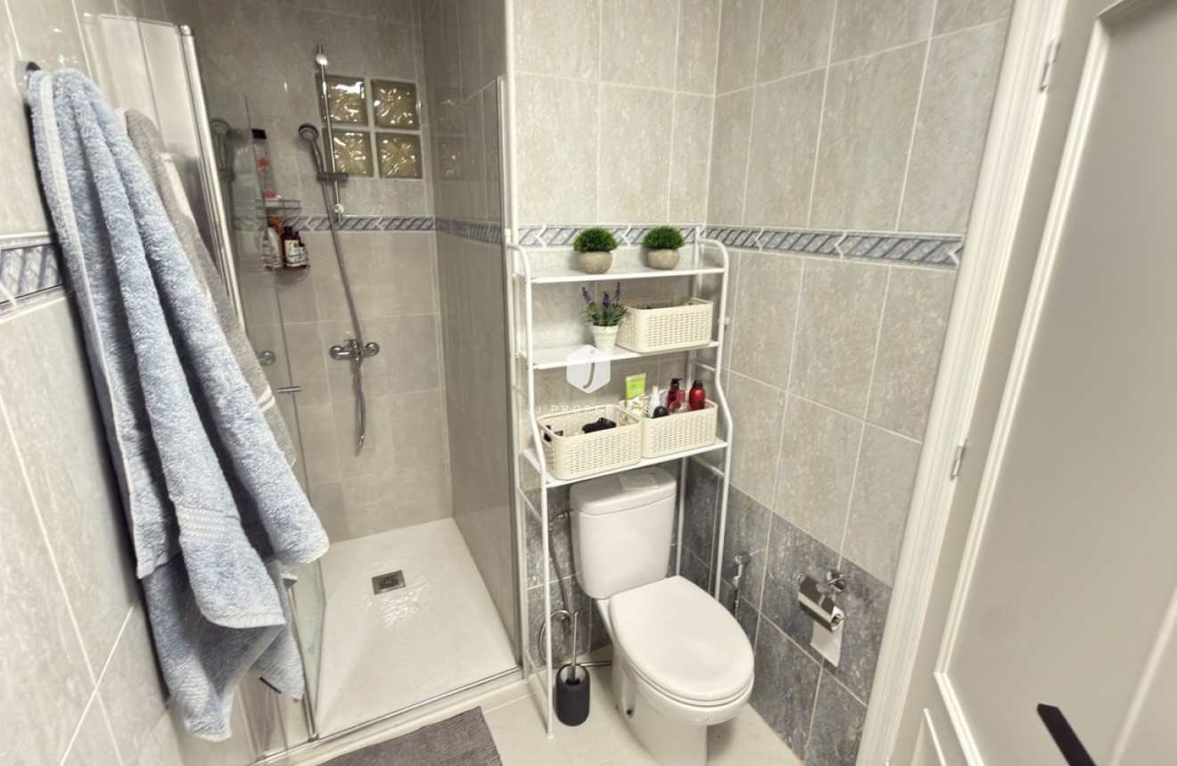 Resale - Chalet -
La Zenia - Costa Blanca