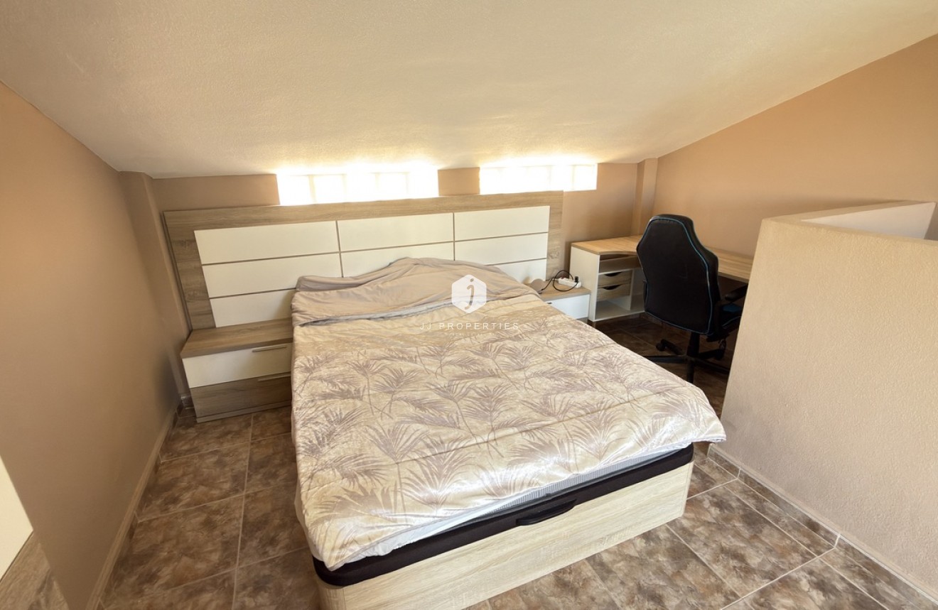 Resale - Chalet -
La Zenia - Costa Blanca