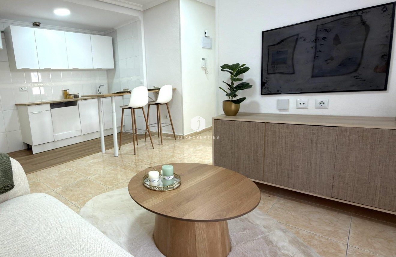 Aus zweiter Hand - Wohnung -
Torrevieja - Centro