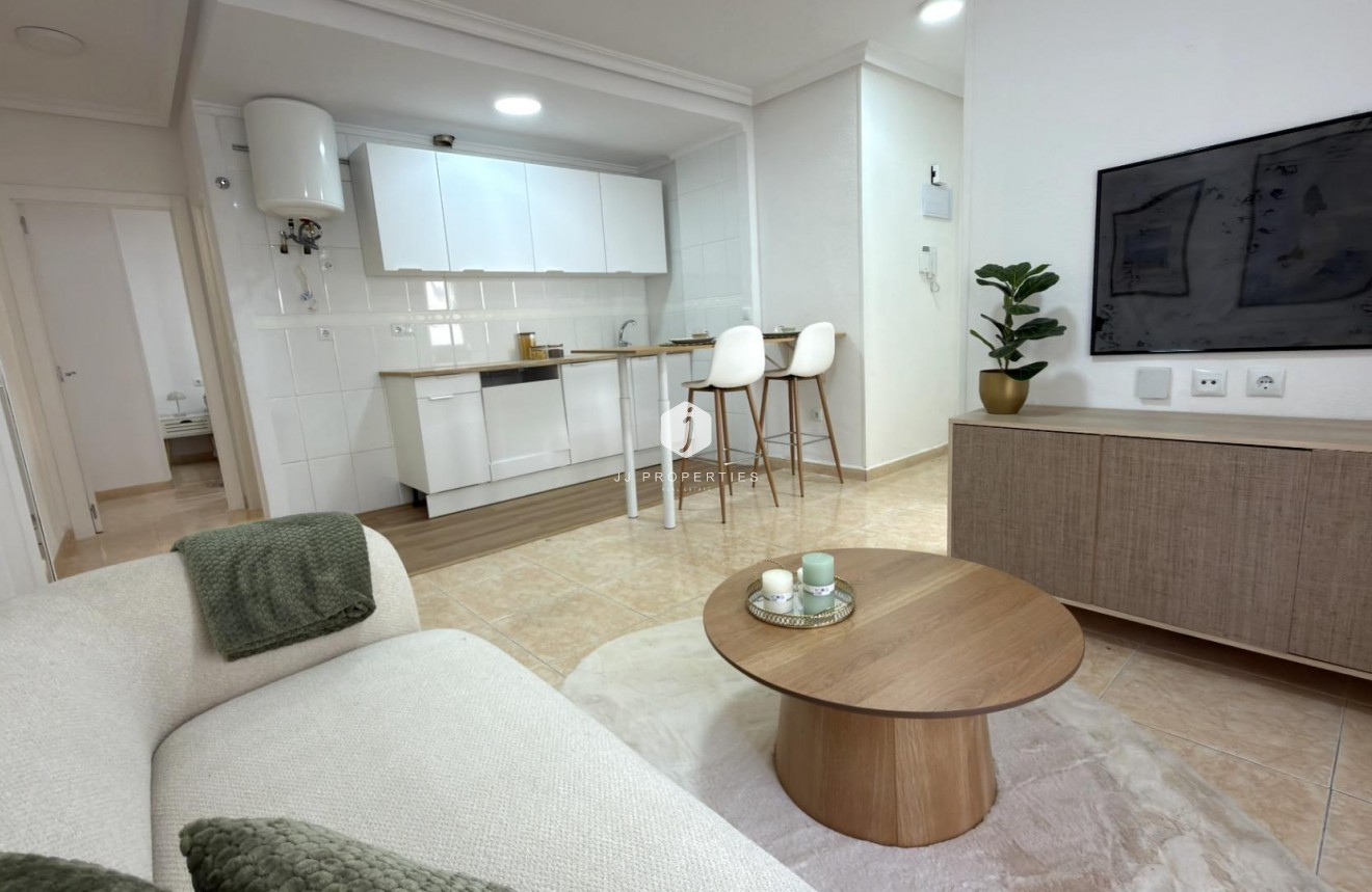 Aus zweiter Hand - Wohnung -
Torrevieja - Centro