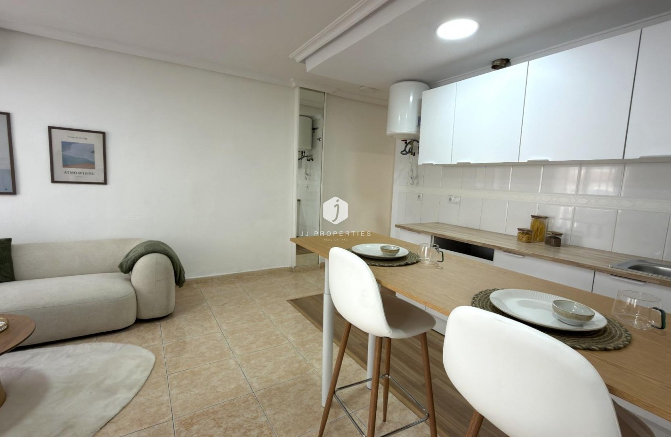 Aus zweiter Hand - Wohnung -
Torrevieja - Centro