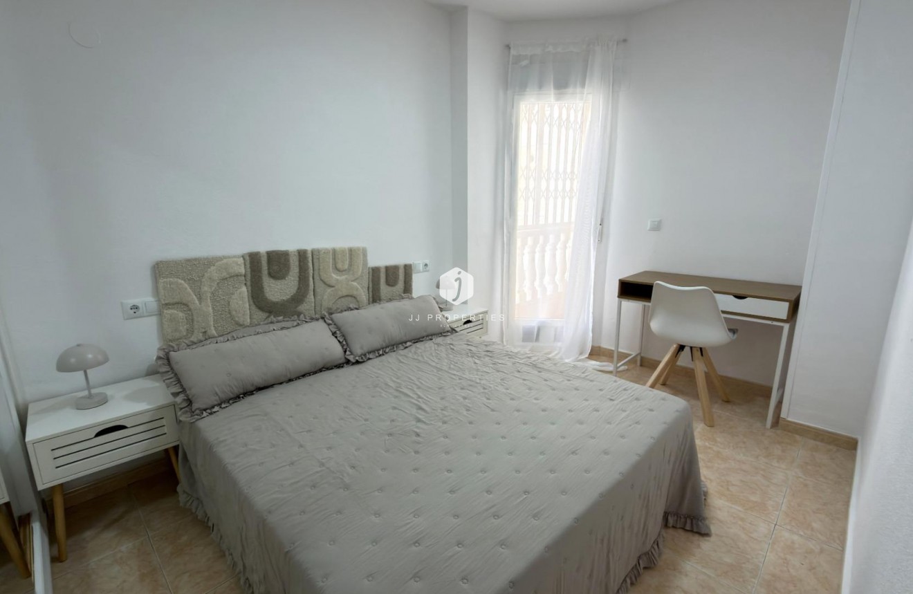 Aus zweiter Hand - Wohnung -
Torrevieja - Centro