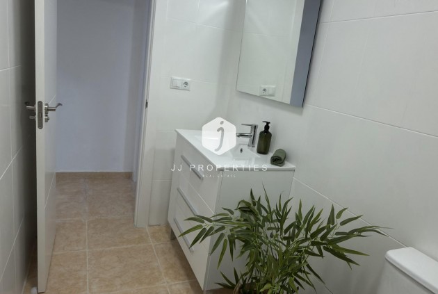 Aus zweiter Hand - Wohnung -
Torrevieja - Centro
