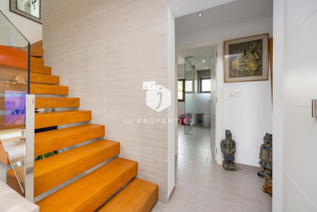 Resale - Villa -
Ciudad Quesada - Pueblo Bravo