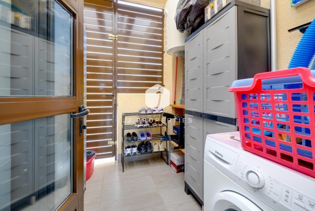 Resale - Villa -
Ciudad Quesada - Pueblo Bravo
