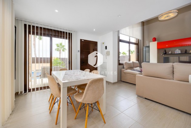 Resale - Villa -
Ciudad Quesada - Pueblo Bravo