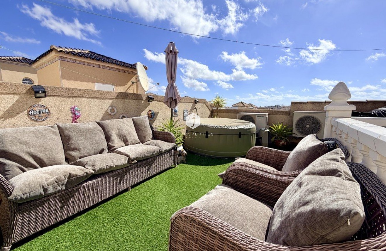 Aus zweiter Hand - Chalet -
Orihuela Costa - Costa Blanca