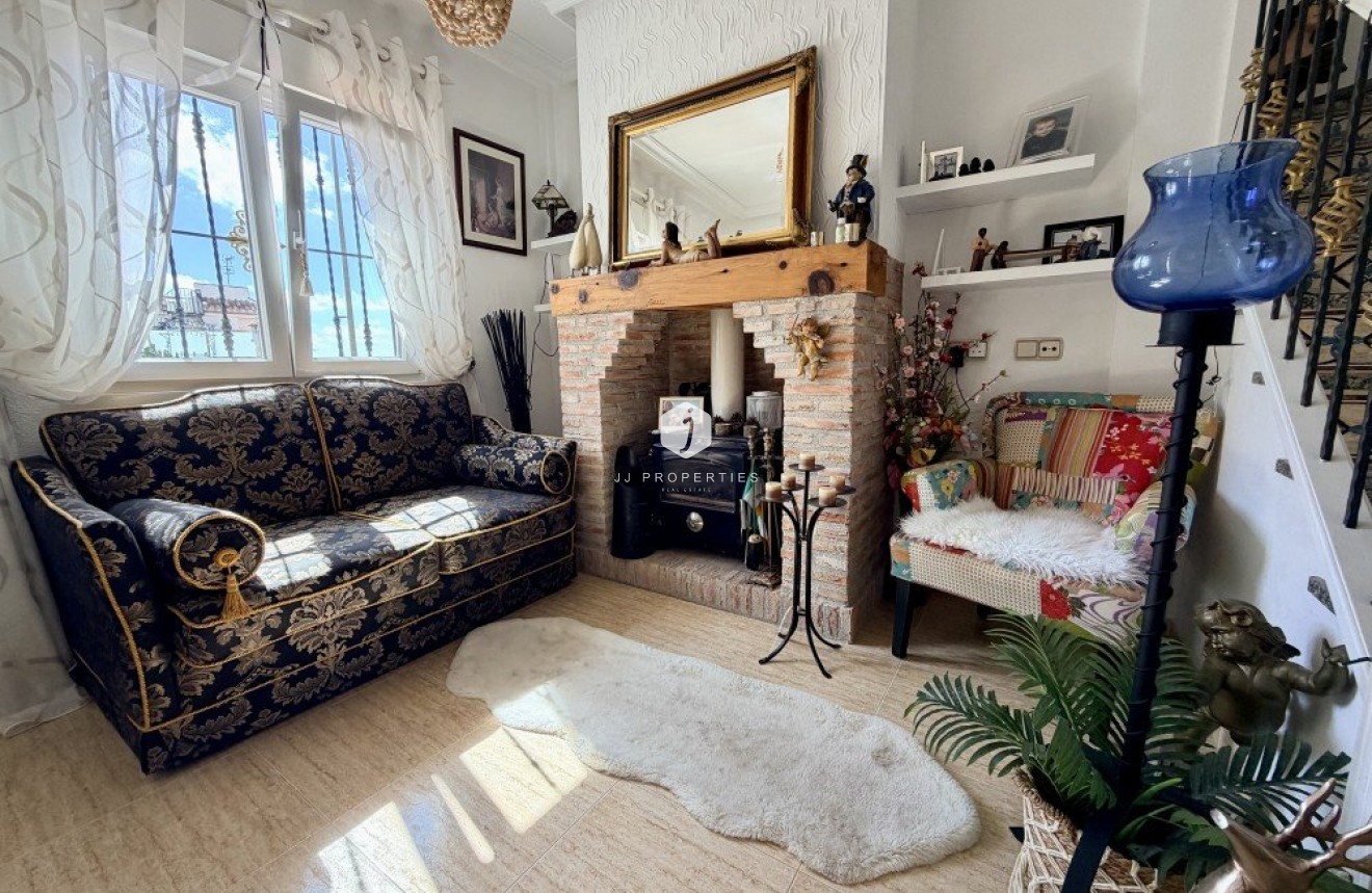 Aus zweiter Hand - Chalet -
Orihuela Costa - Costa Blanca